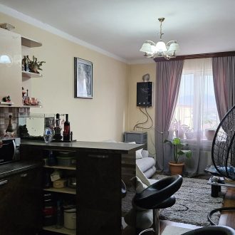 იყიდება 2 ოთახიანი ბინა გორში, წმინდა წყლის დასახლებაში