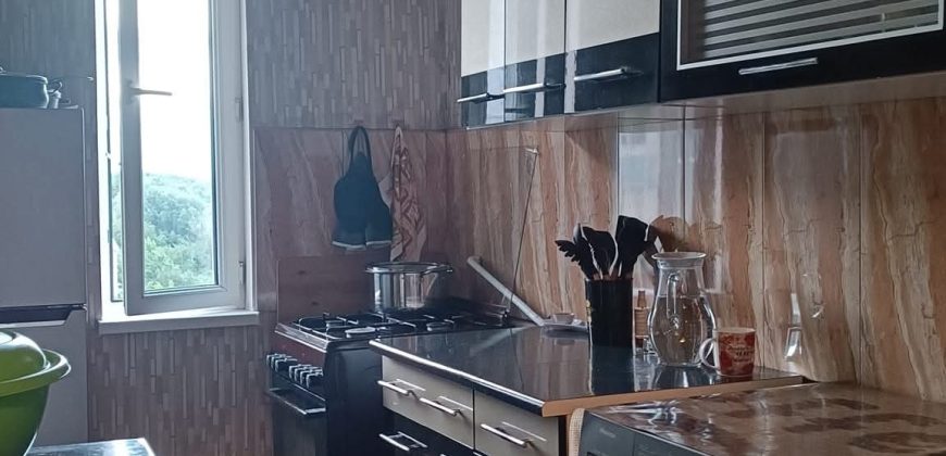 იყიდება 3 ოთახიანი ბინა გორში, კომბინატის დასახელებაში