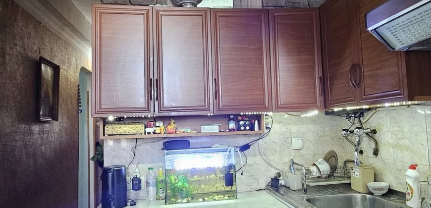 იყიდება 2 ოთახიანი ბინა გორში, კომბინატის დასახლებაში