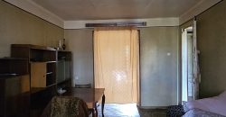 იყიდება 3 ოთახიანი ბინა გორში, წყაროს უბანში