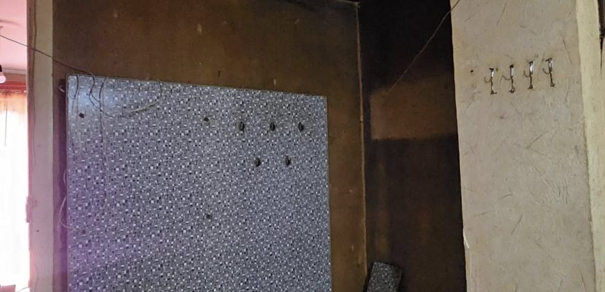 იყიდება 3 ოთახიანი ბინა გორში, წყაროს უბანში