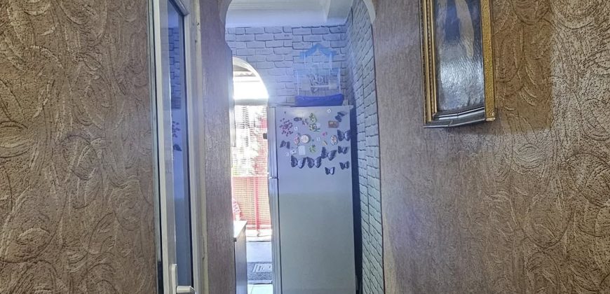 იყიდება 2 ოთახიანი ბინა გორში, კომბინატის დასახლებაში