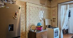 იყიდება2 ოთახიანი ბინა გორში, წმინდა წყლის დასახლებაში