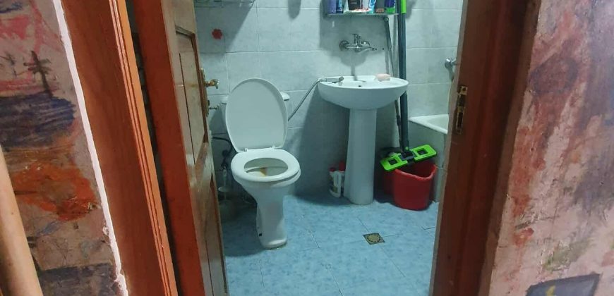 იყიდება 2 ოთახიანი ბინა გორში, სტალინის გამზირზე