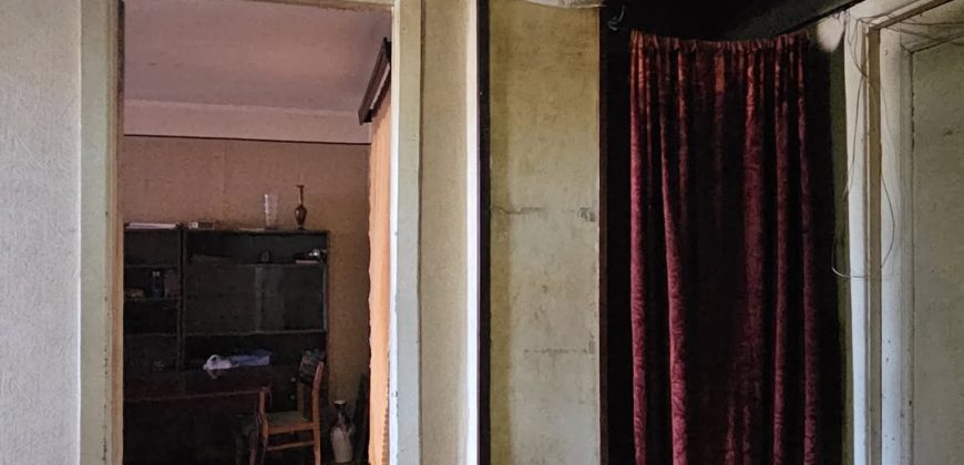 იყიდება 3 ოთახიანი ბინა გორში, წყაროს უბანში