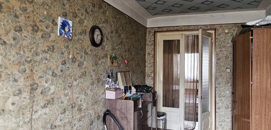 იყიდება2 ოთახიანი ბინა გორში, წმინდა წყლის დასახლებაში