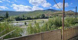 იყიდება 3 ოთახიანი ბინა გორში, წყაროს უბანში