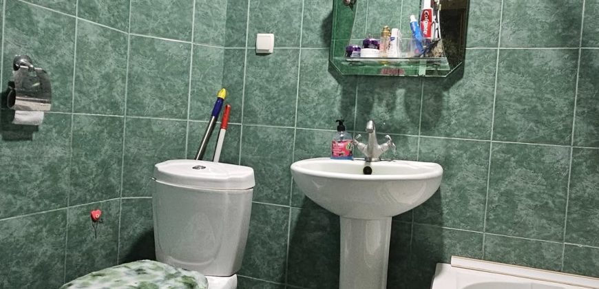 იყიდება 2 ოთახიანი ბინა გორში, კომბინატის დასახლებაში