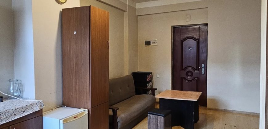 იყიდება 2 ოთახიანი ბინა გორში, კომბინატის დასახლებაში