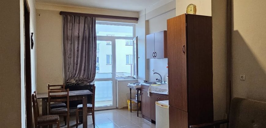 იყიდება 2 ოთახიანი ბინა გორში, კომბინატის დასახლებაში