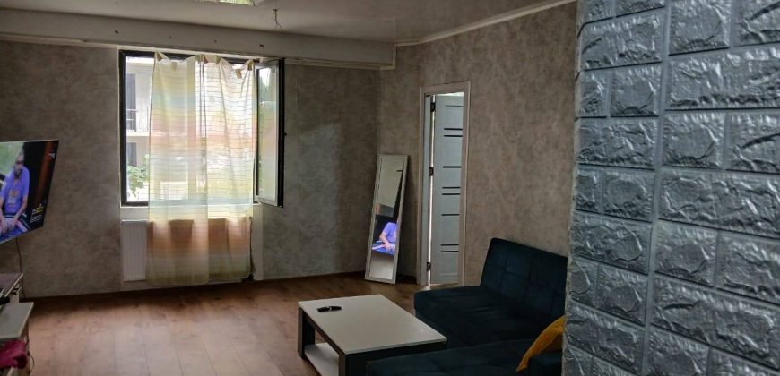 იყიდება 2 ოთახიანი ბინა თბილისში, დიღმის მასივში