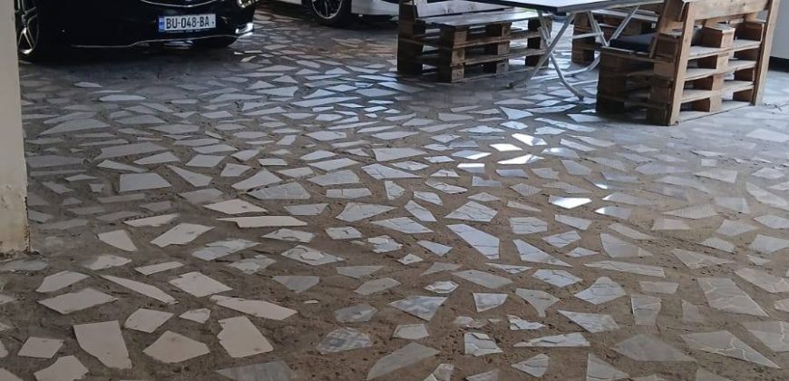 იყიდება 2 ოთახიანი ბინა თბილისში, დიღმის მასივში