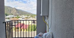 იყიდება 2 ოთახიანი ბინა ქ. გორის ცენტრში