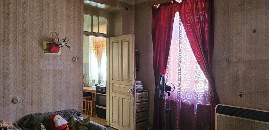 იყიდება ბელეტაჟი ქ. გორის ცენტრში