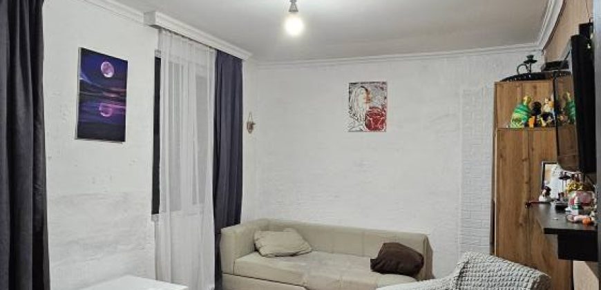 იყიდება საკუთარი სახლი გორში, წყაროს უბანში