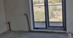 იყიდება 4 ოთახიანი ბინა გორში, კომბინატის დასახლებაში