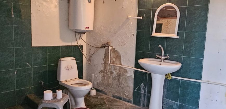 იყიდება 2 სართულიანი სახლი გორის რაიონ, სოფ. ქვახვრელში