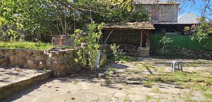იყიდება 2 სართულიანი სახლი გორის რაიონ, სოფ. ქვახვრელში