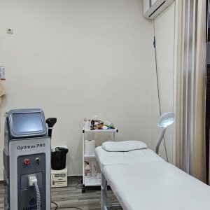 იყიდება 3 სართულიანი სახლი კომერციული ფართით ქ. გორის ცენტრში იყიდება 3 სართულიანი სახლი კომერციული ფართით ქ. გორის ცენტრში