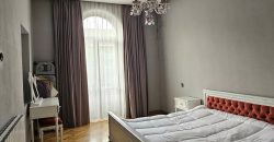 იყიდება 3 ოთახიანი ბინა გორში, სტალინის გამზირზე