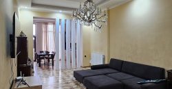 იყიდება 3 ოთახიანი ბინა გორში, სტალინის გამზირზე