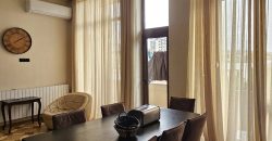 იყიდება 3 ოთახიანი ბინა გორში, სტალინის გამზირზე