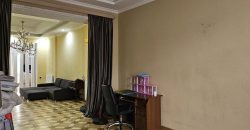 იყიდება 3 ოთახიანი ბინა გორში, სტალინის გამზირზე