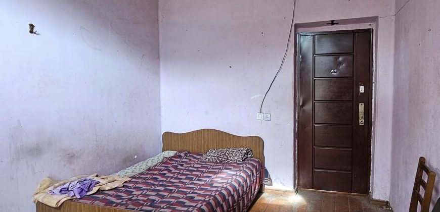 იყიდება ან ქირავდება 1 ოთახი გორში, კომბინატის დასახლებაში