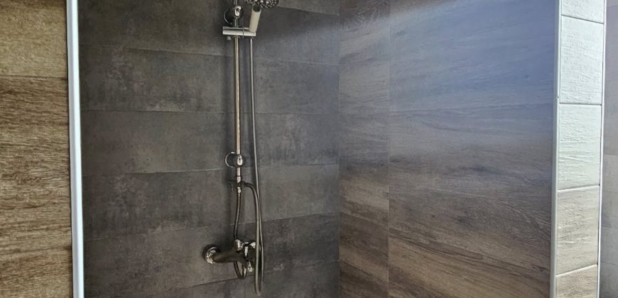 იყიდება 3 ოთახიანი ბინა გორში, სტალინის გამზირზე