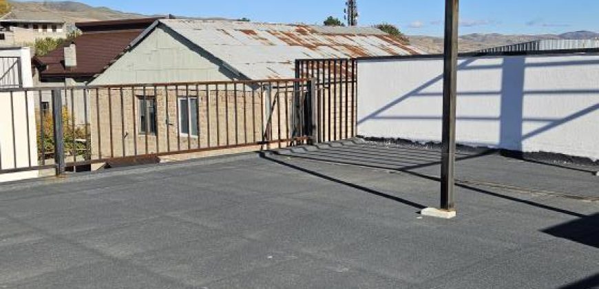 იყიდება 2 სართულიანი სახლი გორში, კვერნაკის დასახლებაში