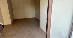 იყიდება 2 ოთახიანი ბინა ქ. გორის ცენტრში