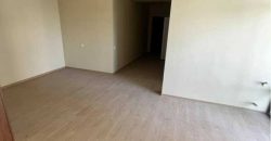 იყიდება 2 ოთახიანი ბინა ქ. გორის ცენტრში