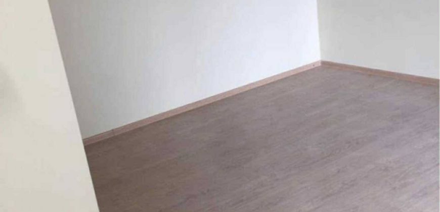 იყიდება 2 ოთახიანი ბინა ქ. გორის ცენტრში