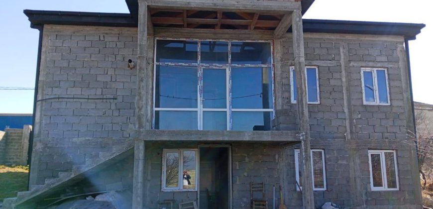 იყიდება 2 სართულიანი სახლი გორის რაიონ, სოფ. შავშვებში