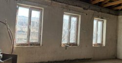 იყიდება 2 სართულიანი სახლი გორის რაიონ, სოფ. შავშვებში