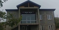 იყიდება 2 სართულიანი სახლი გორის რაიონ, სოფ. შავშვებში