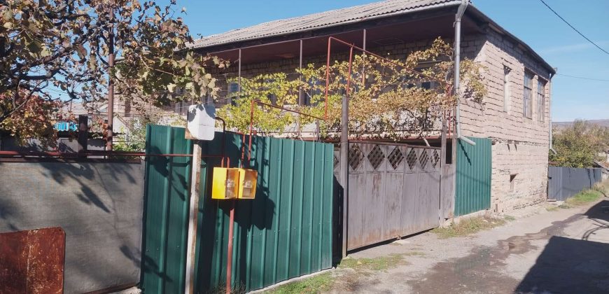 იყიდება სახლი კასპის რაიონ, სოფ. დოესში