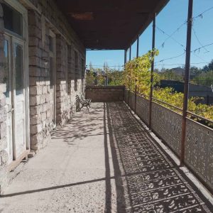 იყიდება სახლი კასპის რაიონ, სოფ. დოესში