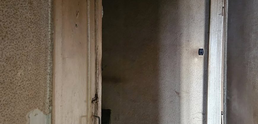 იყიდება 2 ოთახიანი ბინა გორში, სტალინის გამზირზე