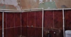 იყიდება 2 ოთახიანი ბინა გორში, სტალინის გამზირზე