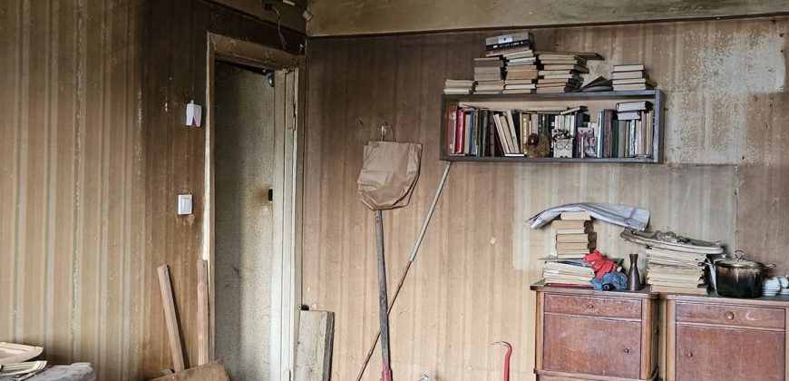 იყიდება 2 ოთახიანი ბინა გორში, სტალინის გამზირზე