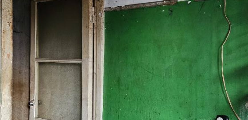 იყიდება 2 ოთახიანი ბინა გორში, სტალინის გამზირზე