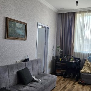 იყიდება 3 ოთახიანი ბინა გორში, კომბინატის დასახლებაში