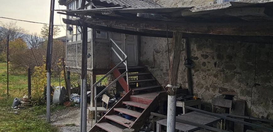 გირავდება მიწის ნაკვეთი 2 საცხოვრებელი ფართით გორის რაიონ, სოფ. ხიდისთავში