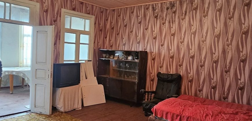 გირავდება მიწის ნაკვეთი 2 საცხოვრებელი ფართით გორის რაიონ, სოფ. ხიდისთავში