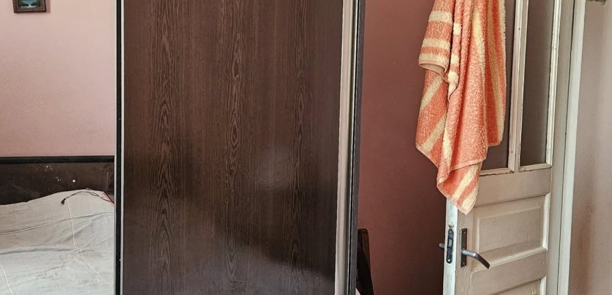 იყიდება 3 ოთახიანი ბინა გორში, კომბინატის დასახლებაში