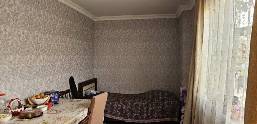 იყიდება 3 ოთახიანი ბინა გორში, კომბინატის დასახლებაში