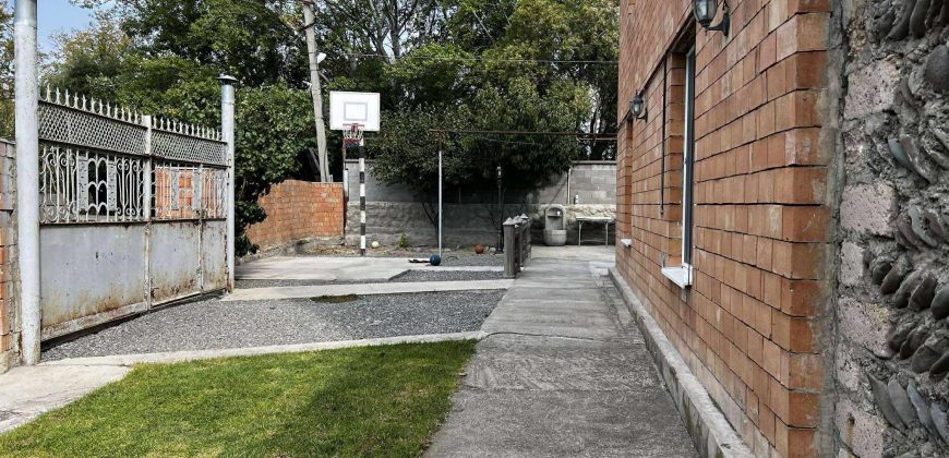 იყიდება 2 სართულიანი სახლი გორის რაიონ, სოფ. კარალეთში