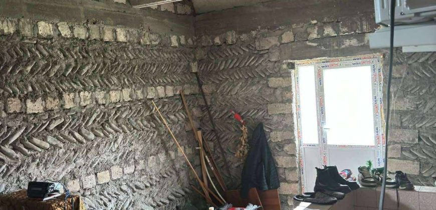 იყიდება 2 სართულიანი სახლი გორის რაიონ, სოფ. კარალეთში