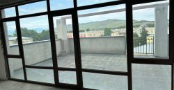 იყიდება 3 ოთახიანი ბინა ქ. გორის ცენტრში